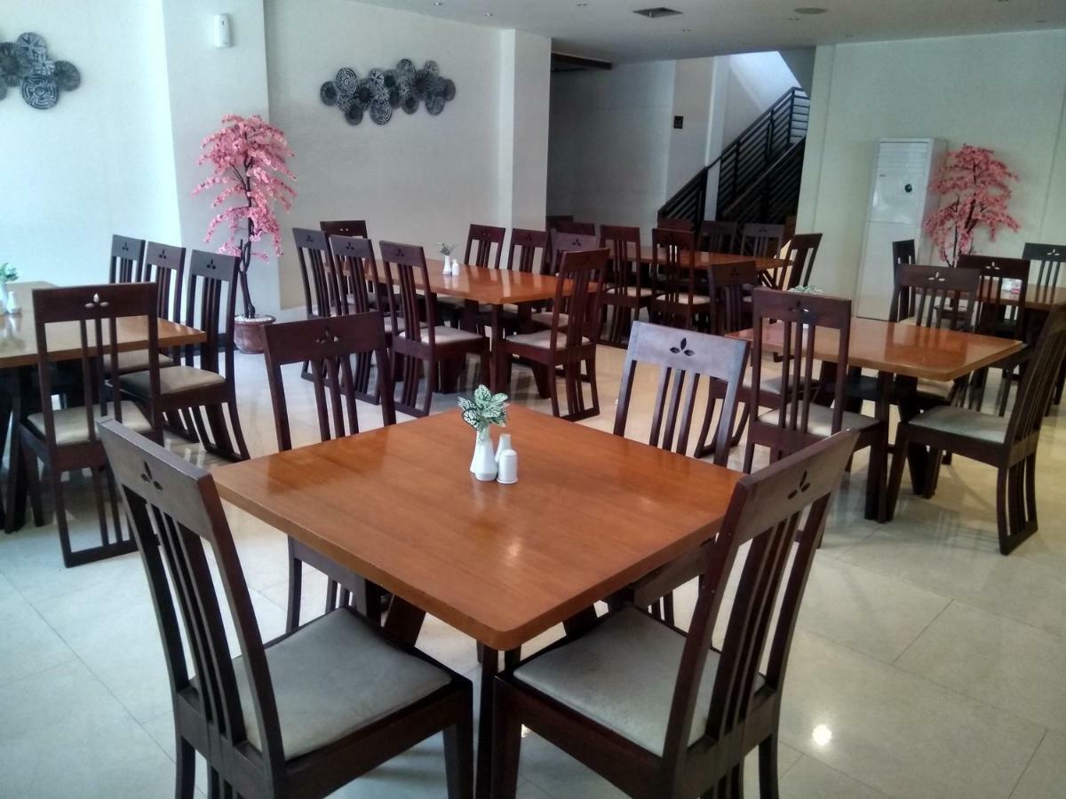 โรงแรมบารอนอินดาห์ Surakarta  ภายนอก รูปภาพ